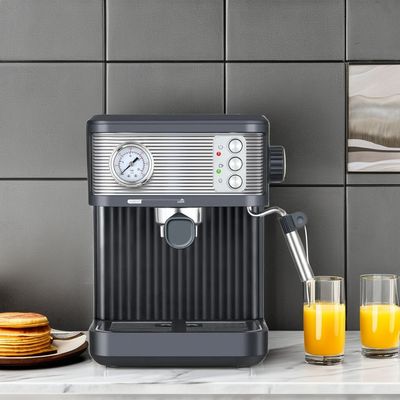 Europese koffiemachine met half-automatisch ontwerp en op maat gemaakte elektronische sensor