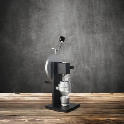 Metalen aluminium handmatige koffiebonenfreesmachine met vliegwielhandvat en Italiaanse boer