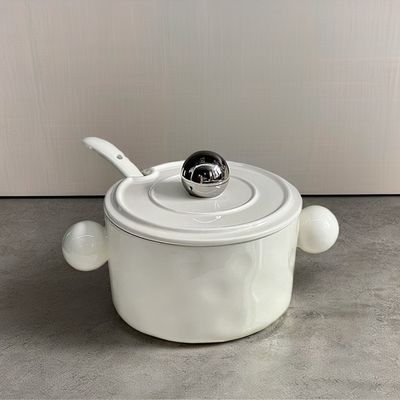 2024 Trendy Keramische dubbele oren hartvormige schaal roestvrij staal deksel Microwaveable voedselcontainer Instant Noodles gedrukt