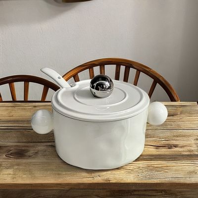 Stijlvolle hartvormige keramische schaal met dubbele handgrepen roestvrijstalen deksel microgolfbaar