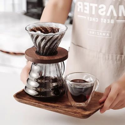 Draagbare cappuccino-dripper voor volwassenen met houten standaard en glazen trechter