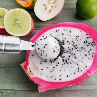 Snij groenten en vruchten met deze roestvrijstalen keukenvoorziening