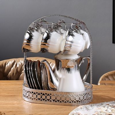 Vintage gouden keramische theebeker set Europese luxe stijl met elegante porseleinen schotel