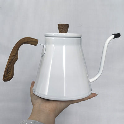 Giet over koffie brouwset met roestvrij staal gooseneck ketel in modern ontwerp