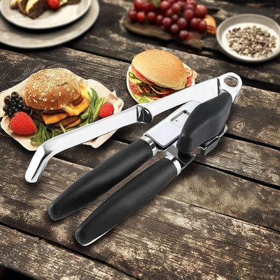 Home Gebruik Roestvrij staal Custom Easy Crank Manual Can Beer Flaschen Opener met Iron Logo