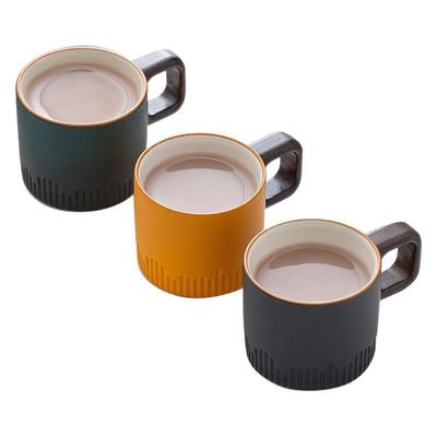 Stocked Nordic Compact Ceramic Coffee Mug 50 ml met Country Design en houten handvat