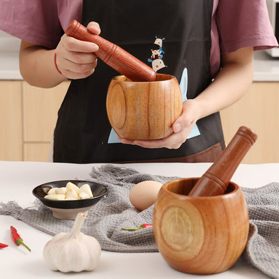 Houten mortel en pestel voor het slijpen van kruiden Knoflook Walnoten Essentiële specerijen 1 stuk