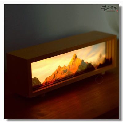 Hoogoplossend drukwerk Stylish Golden Mountain Night Light