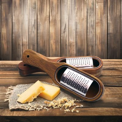 Supermarkten Acacia Hout Kaas Shredder met niet-slip onderkant en roestvrij staal grater