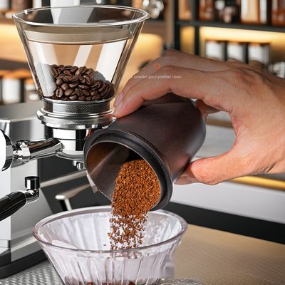 Functioneel ontwerp roestvrijstalen koffiebeker voor het uitdelen van poeder zonder handen