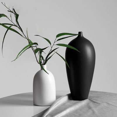 Moderne glazen zwart-witte keramische vaas tafeldekor voor de verjaardag