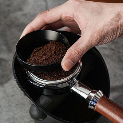 Magnetische koffiedosering voor snel en gemakkelijk espresso bereiden in restaurants