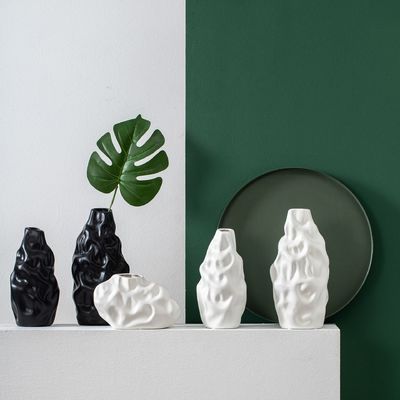 Verzilverde matte kleur onregelmatige keramische vaas voor thuis restaurant hotel decoratie