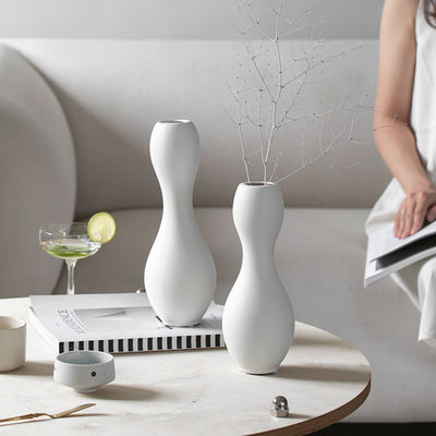 Moderne minimalistische zwart-wit keramische vaas Pigmented glazuur Decoratieve tafelbloem