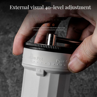 30 g capaciteit Plastic body handmatige koffiemolen met externe verstelbare keramische boor