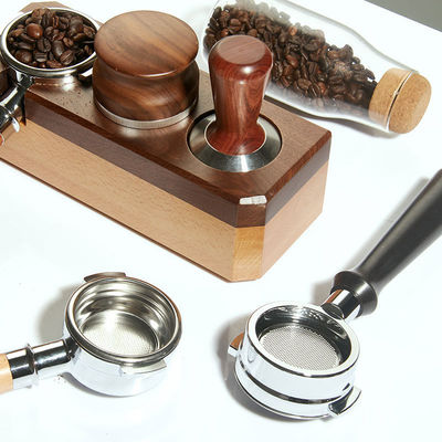 58 mm draagbare koffiemachine met roestvrijstalen trechter en massief houten portafilter