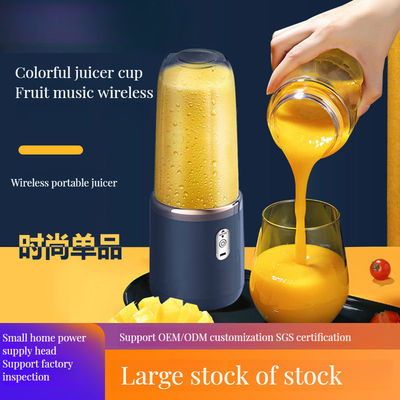 Supermarkten 400 ml Draagbare bamboejuicer blender met container en batterij opladen