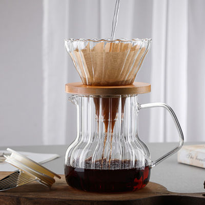 Gelaagde ketel met gestreepte houten deksel met klassiek ontwerp Duurzaam en temperatuurbestendig