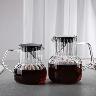 Gelaagde ketel met gestreepte houten deksel met klassiek ontwerp Duurzaam en temperatuurbestendig