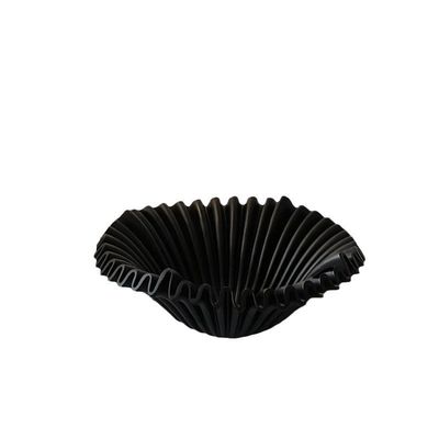 Luxe veelkleurige ronde PET-plaat voor het serveren van salade en snacks op moderne keukenfeesten