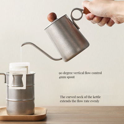 Koffiemaking met roestvrij staal Ganshals Koffiemaker en lange mond druppel spoot