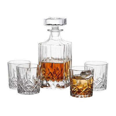 Elegante, doorzichtige, handgemaakte whisky glazen met loodvrij kristallen decanter