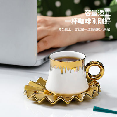 Elegant design van koffieteegbehang Keramisch westers diner set voor duurzaam leven