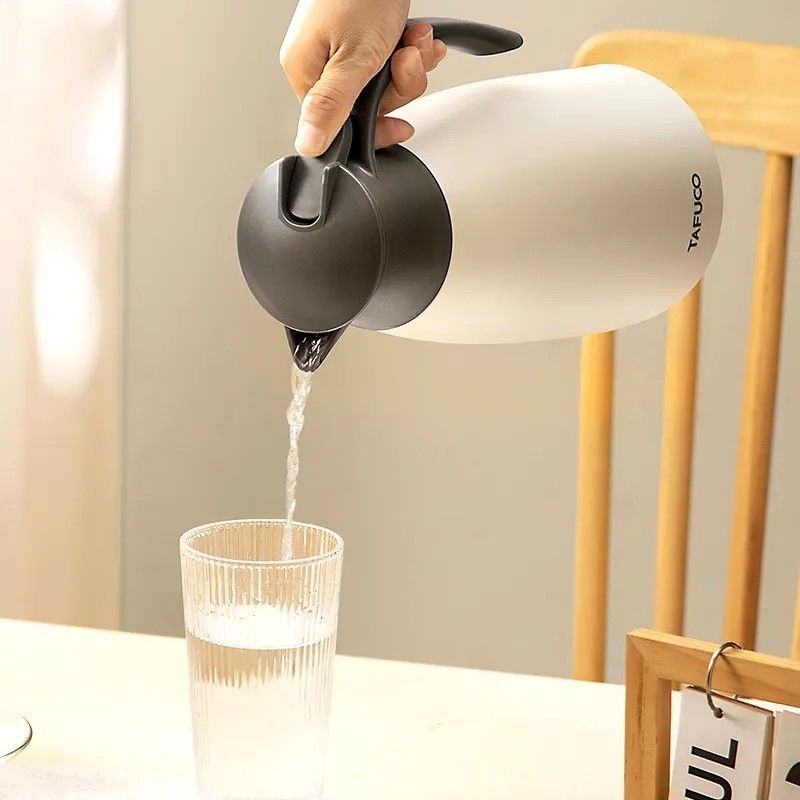Drankvoorziening Vacuümflessen Thermosen 2L Warmwaterketel voor Europees restaurant