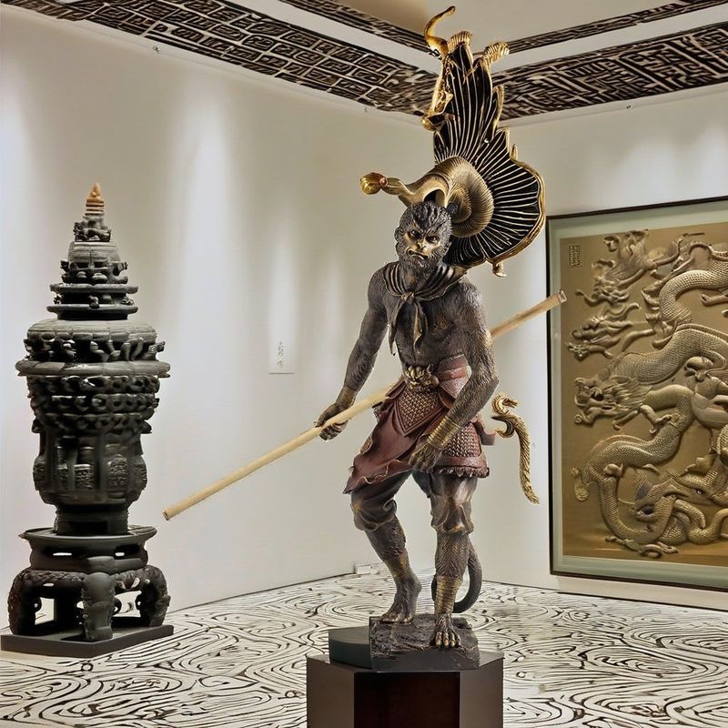 Custom 3D legering koper Wukong standbeeld Een hedendaagse ontwerp stijl voor hotel decoratie