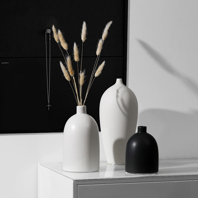 Zwarte en witte keramische tafelvase Postmoderne stijl voor elegante woonkamer decoratie