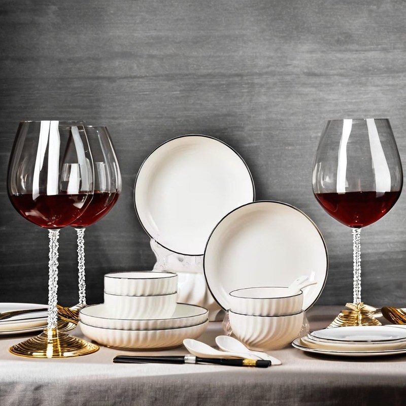 Dinerware sets in Contemporary Design Style Keramisch wit porselein met zwarte rand